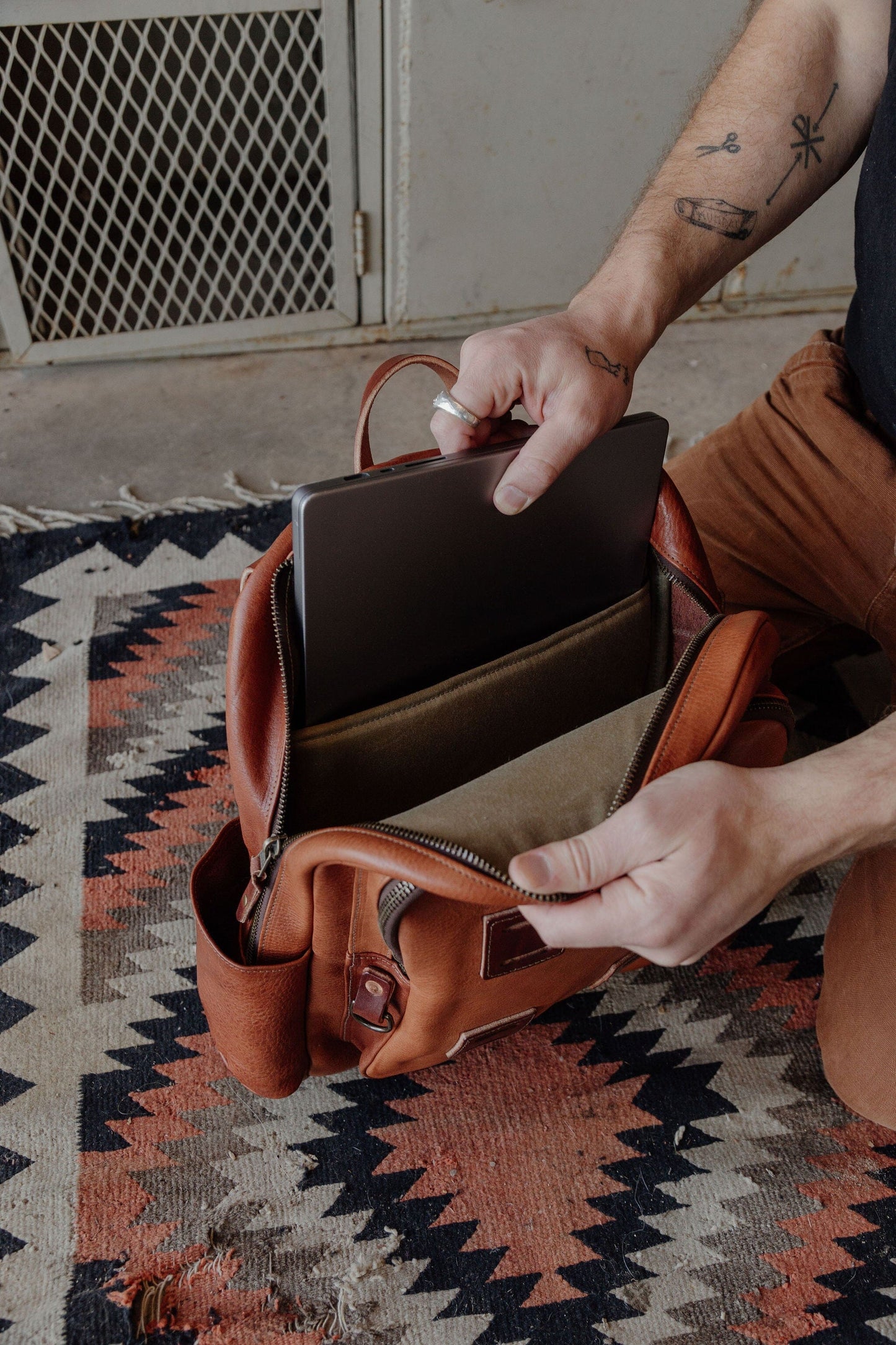 Leather Rover Backpack - Olive
