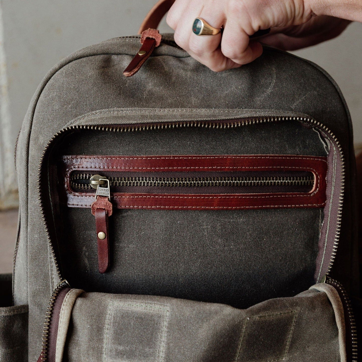 Rover Backpack - Field Tan